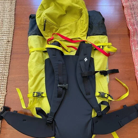 Black Diamond Speed 40 Pack, S/M Torso, Sulphur, NWOT - Picture 2 of 5